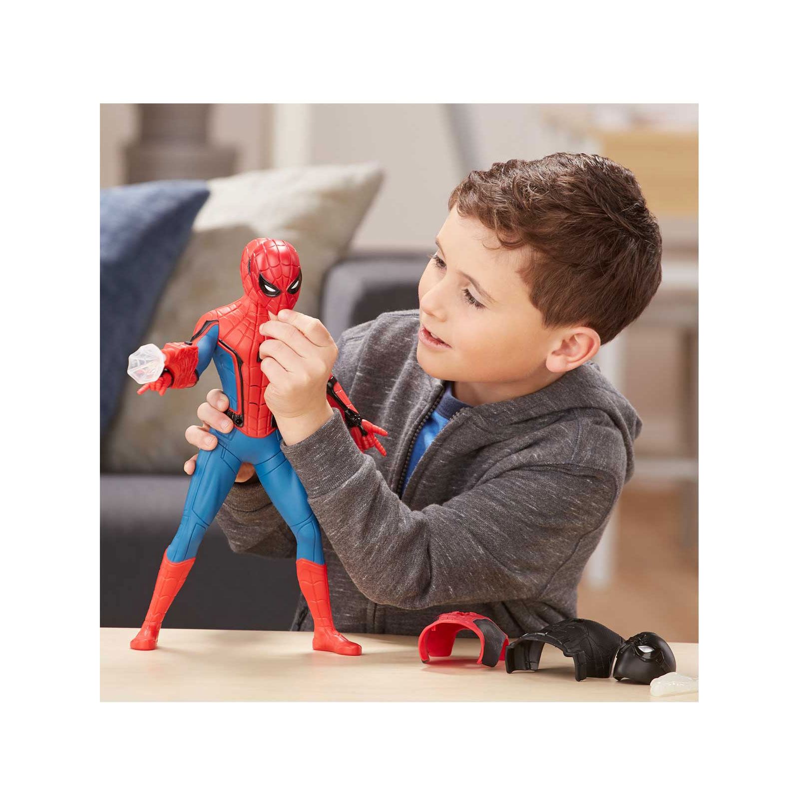 Spiderman : Far From Home Dev Elektronik Spiderman Figürü 4+ Yaş
