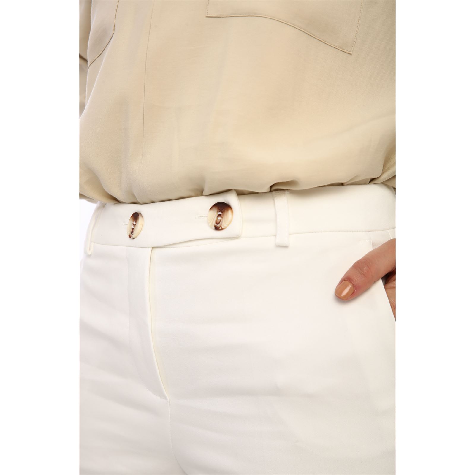 Beyaz Paça Detaylı Pantolon