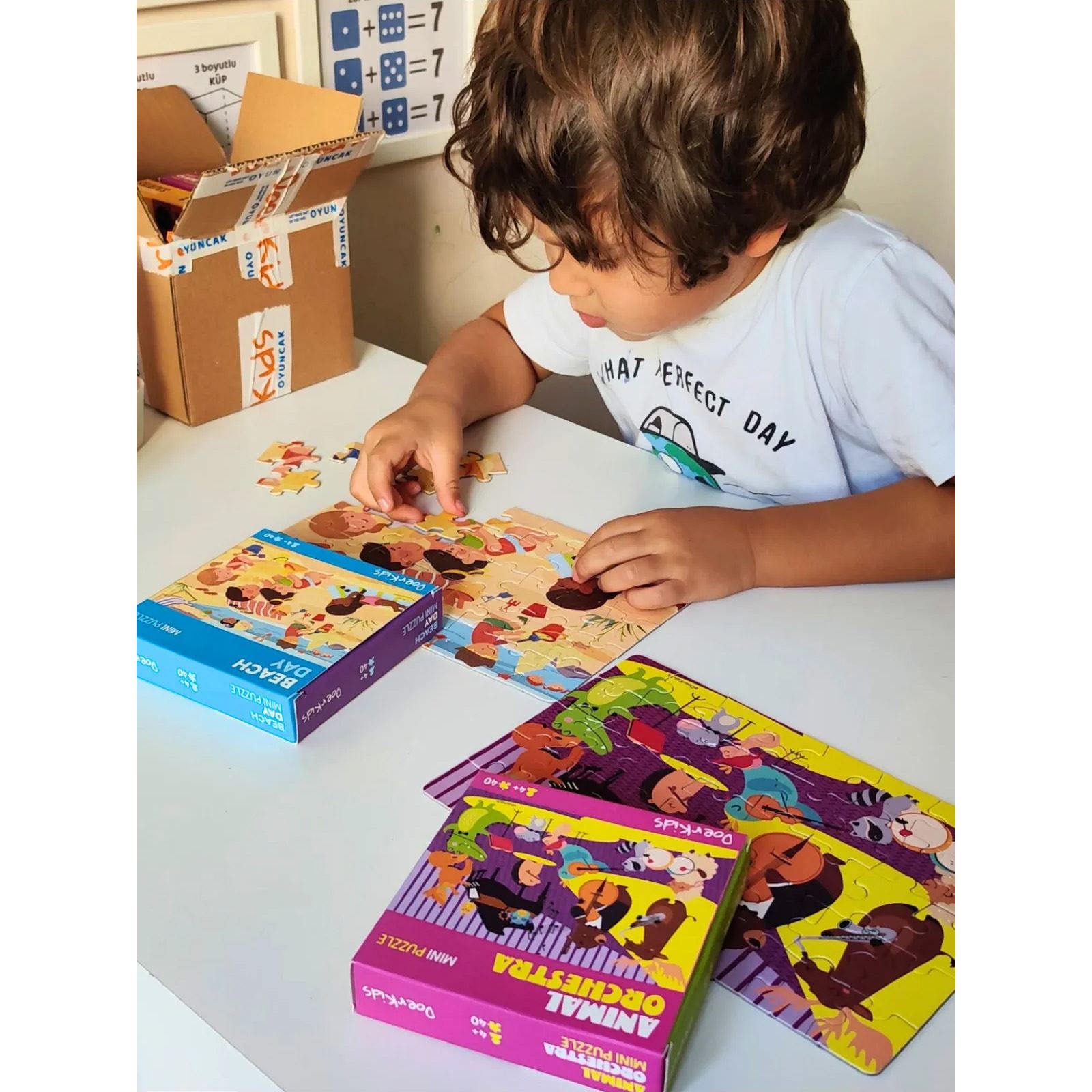 Doer Kids Çocuklar Kumsalda Mini Puzzle 40 Parça Renkli